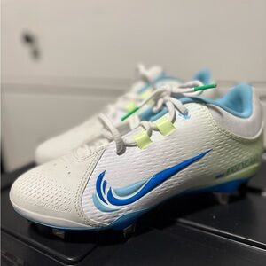 Nike White baseball  Cleats with Blue & Aqua Swoosh